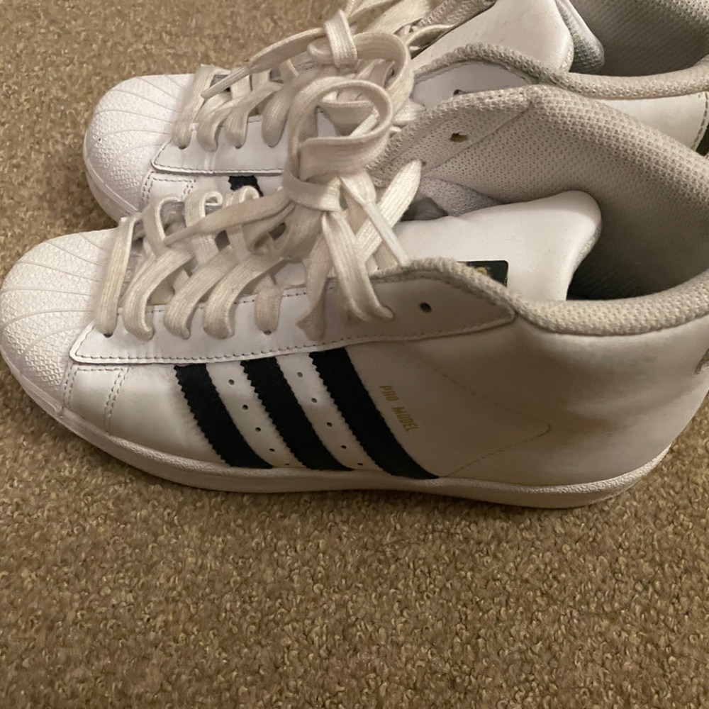 High top super stars kids size 4.5